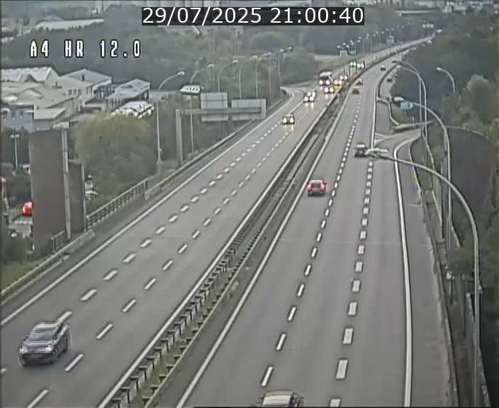 Traffic live webcam Luxembourg Jonction Foetz - A4 - BK 12.0 - direction Esch sur Alzette