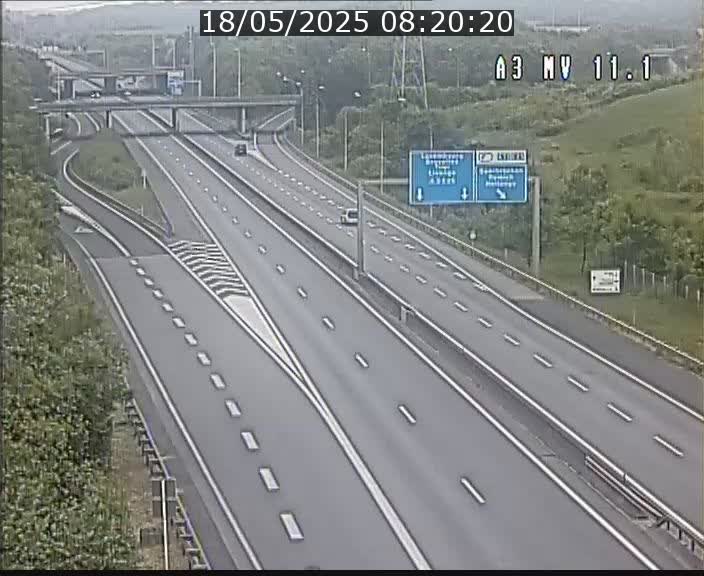 Traffic live webcam Luxembourg Croix de Bettembourg A3 - BK 11.1 - direction Luxembourg-ville