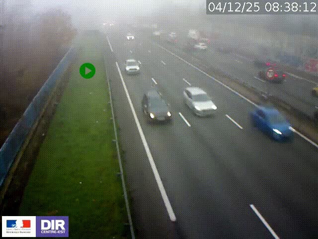 Webcam à Bron sur l'A43 à la jonction avec le boulevard périphérique de Lyon (D383). Vue orientée vers Lyon