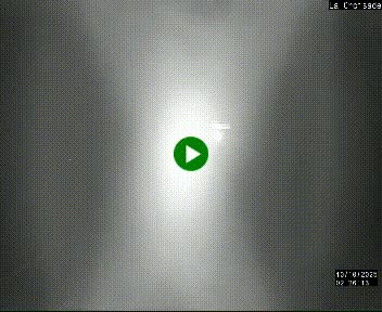 Webcam au carrefour de la croisade, à la jonction entre la N22 et la N320, avant le poste de douane franco-andorrane. Webcam à 1790 mètres d'altitude