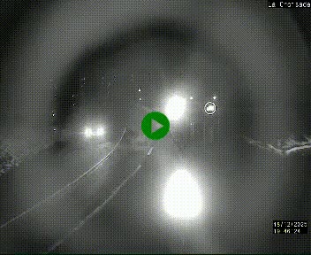 Webcam au carrefour de la croisade, à la jonction entre la N22 et la N320, avant le poste de douane franco-andorrane. Webcam à 1790 mètres d'altitude