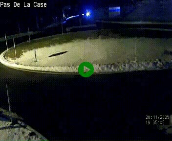 Webcam sur la N22 au niveau du poste frontière entre la France et Andorre à proximité de Pas de la Case à plus de 2000 mètres d'altitude