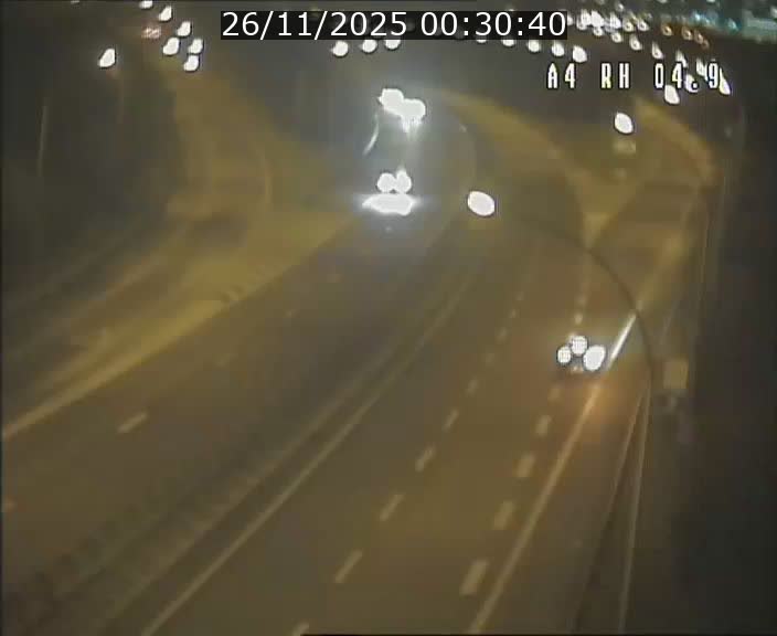Traffic live webcam Luxembourg Leudelange - A4 - BK 4.9 - direction Luxembourg
