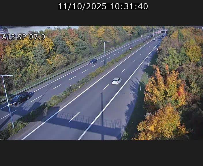 Traffic live webcam Luxembourg Jonction Lankelz - A13 direction Pétange - BK 7.9