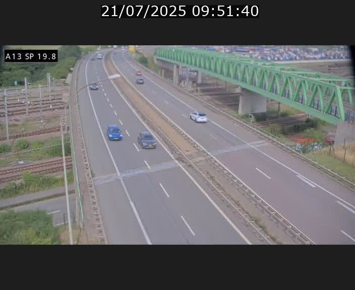 Traffic live webcam Luxembourg Croix de Bettembourg - A13 direction Esch-sur-Alzette - BK 19.8
