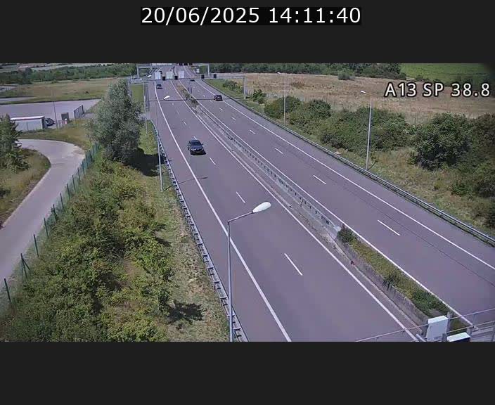 Webcam autoroute A13 à l'entrée ouest du tunnel Markusbierg à Schengen. Vue orientée vers le tunnel et l'Allemagne