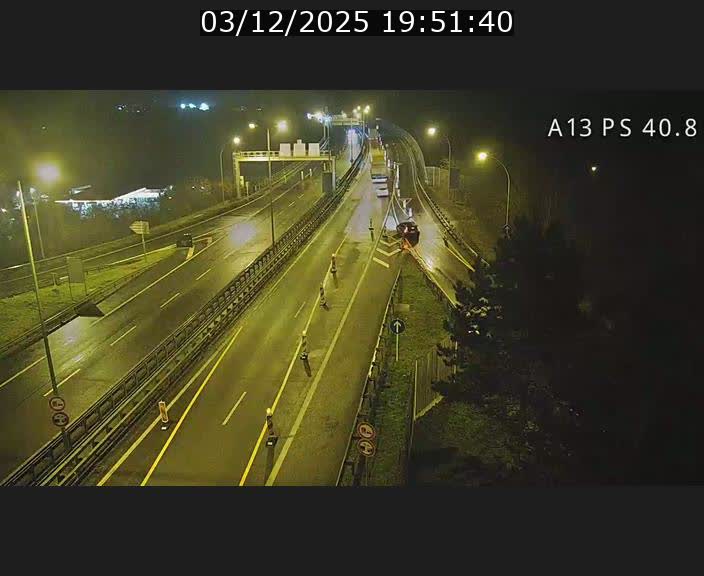 Webcam autoroute A13 à la sortie est du tunnel Markusbierg à Schengen. Vue sur le pont de la Moselle, vers l'Allemagne