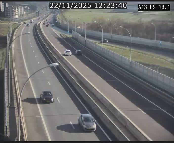 Traffic live webcam Luxembourg Dudelange - A13 direction Croix de Bettembourg - BK 18.1