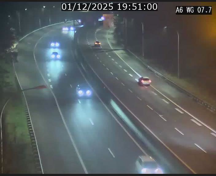 Traffic live webcam Luxembourg - Bridel - A6 - BK 7.7 - direction Belgique