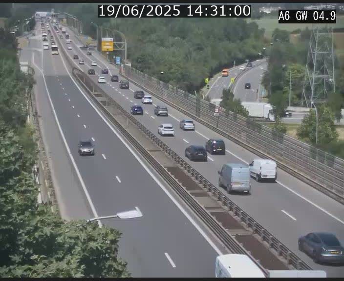 Traffic live webcam Luxembourg Croix de Cessange - A6 - BK 4.9 - direction Belgique