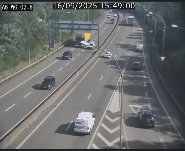 Traffic live webcam Luxembourg Croix de Cessange - A6 - BK 2.6 - direction France/Allemagne