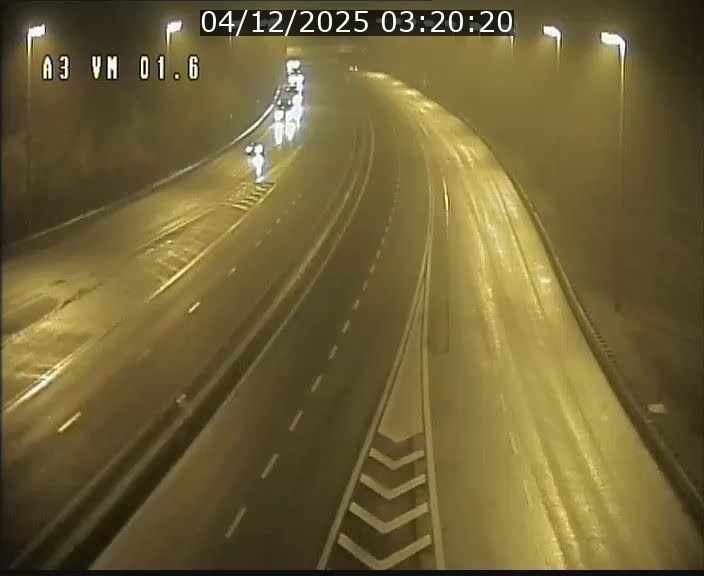 Traffic live webcam Luxembourg - Croix de Gasperich - A3 - BK 1.6 - direction France/Aire de Berchem