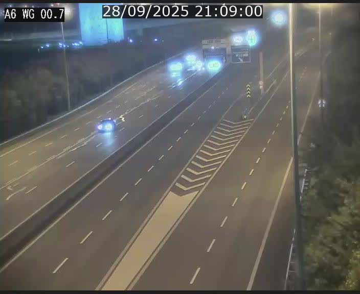 Traffic live webcam Luxembourg Croix de Cessange - A6 - BK 0.7 - direction A3 France