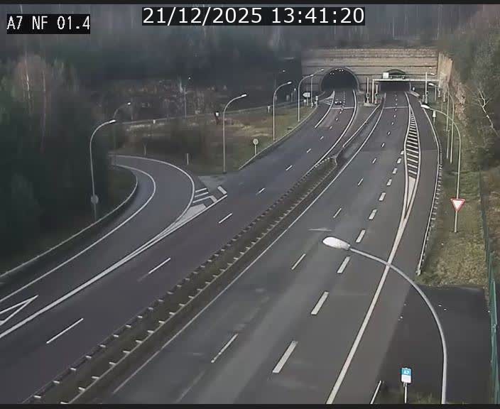 Caméra autoroute Luxembourg A7 - Echangeur Waldhaff - direction Tunnel Stafelter