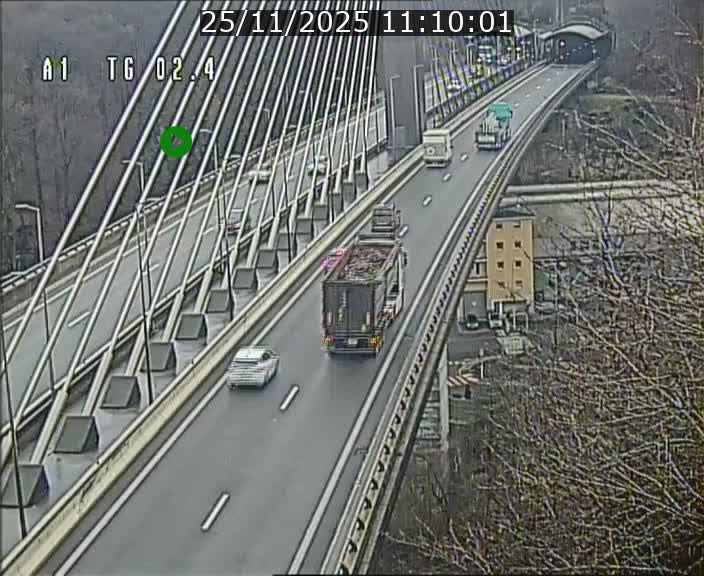 Traffic live webcam Luxembourg Sandweiler - A1 direction Luxembourg-ville - BK 2.4