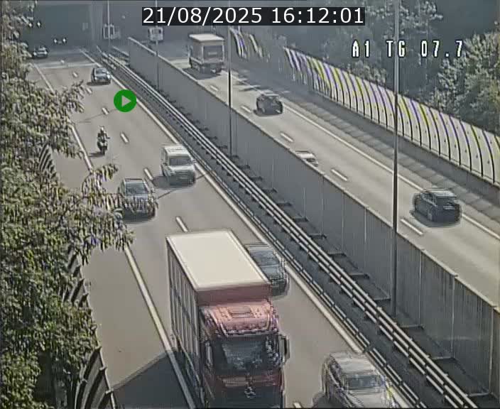 Traffic live webcam Luxembourg Kirchberg - A1 direction Luxembourg-ville - BK 7.7
