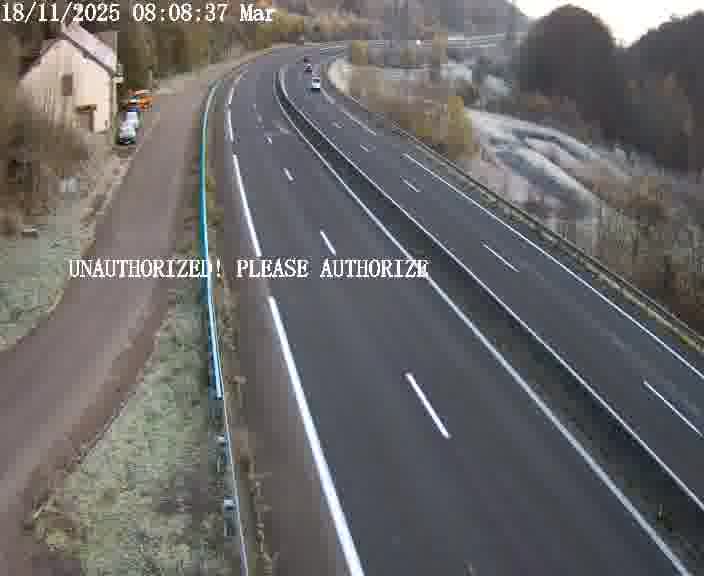 Webcam sur la D910 située dans la Côte des 4 vents. Vue orientée vers le bas, vers Saint-Avold.