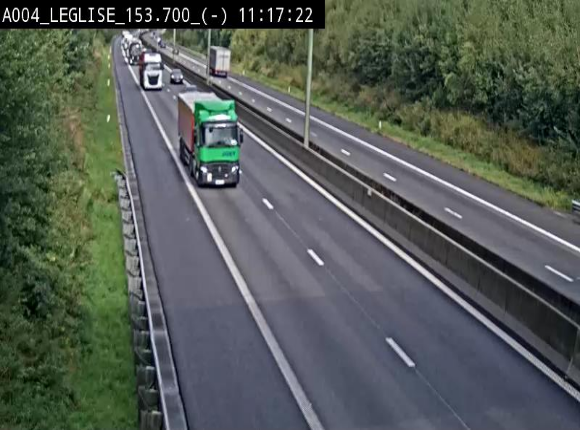 Webcam autoroute A4 (E411-E25) à Léglise, avant la jonction avec la N40. Vue orientée vers Bruxelles