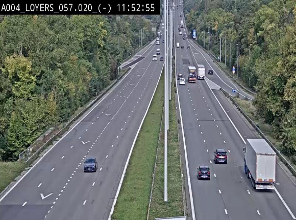 Webcam E411 au niveau du viaduc de Beez à Loyers, entre Champion et Warissoulx. Vue orientée vers Bruxelles