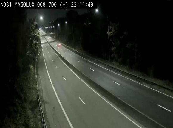 Webcam sur la N81 (E411) à hauteur de la jonction avec la N883. Vue orientée vers Arlon