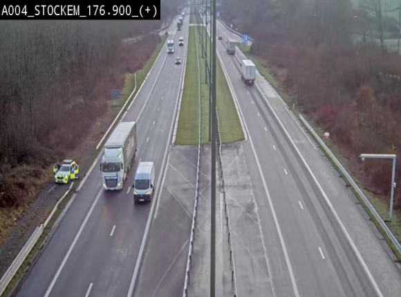 Webcam au-dessus de l'E411 sur la N83 à hauteur de la sortie Stockem. Vue orientée vers Arlon