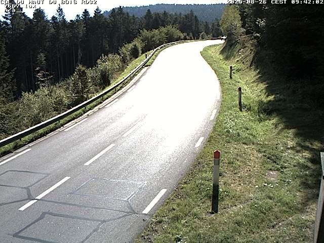 Webcam à 406 mètres d'altitude au niveau du col du haut du bois sur la RD32