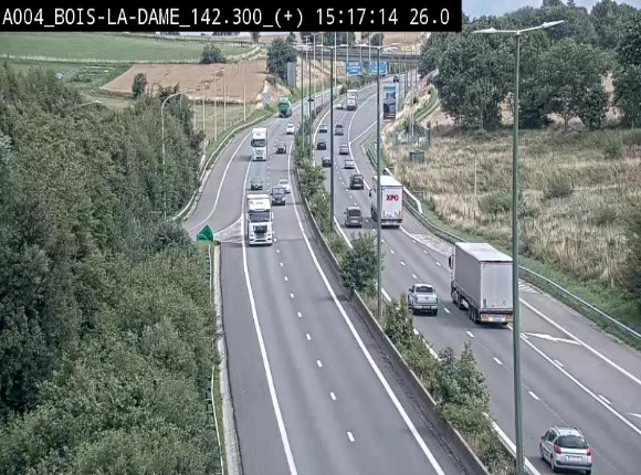 Webcam située entre la sortie 29 Neufchâteau et la jonction avec l'E25 en direction de Liège et Luxembourg