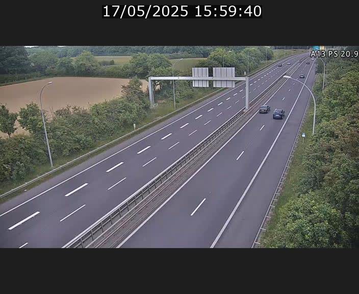 Traffic live webcam Luxembourg Croix de Bettembourg, rond-point d'Hellange - A13 direction Allemagne - BK 20.9