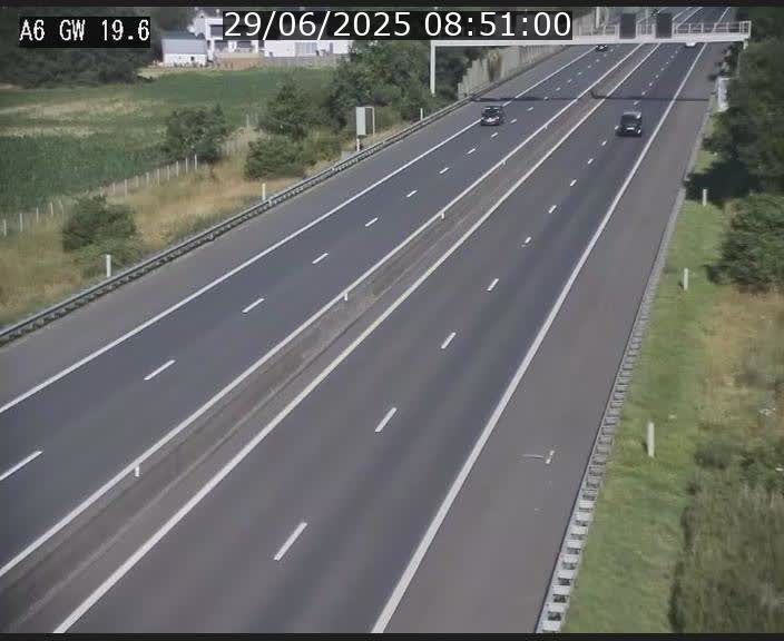 Traffic live webcam Luxembourg - Steinfort - A6 - BK 19.6 - direction Belgique