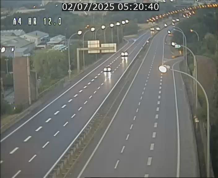 Traffic live webcam Luxembourg Jonction Foetz - A4 - BK 12.0 - direction Esch sur Alzette