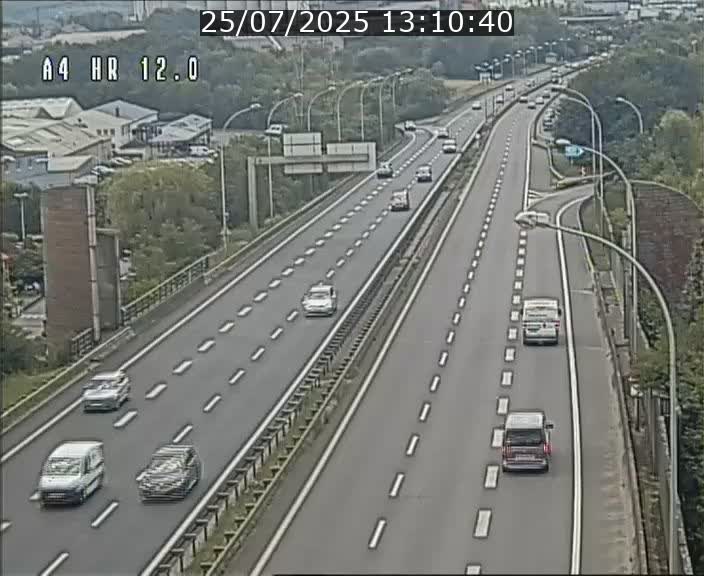 Traffic live webcam Luxembourg Jonction Foetz - A4 - BK 12.0 - direction Esch sur Alzette