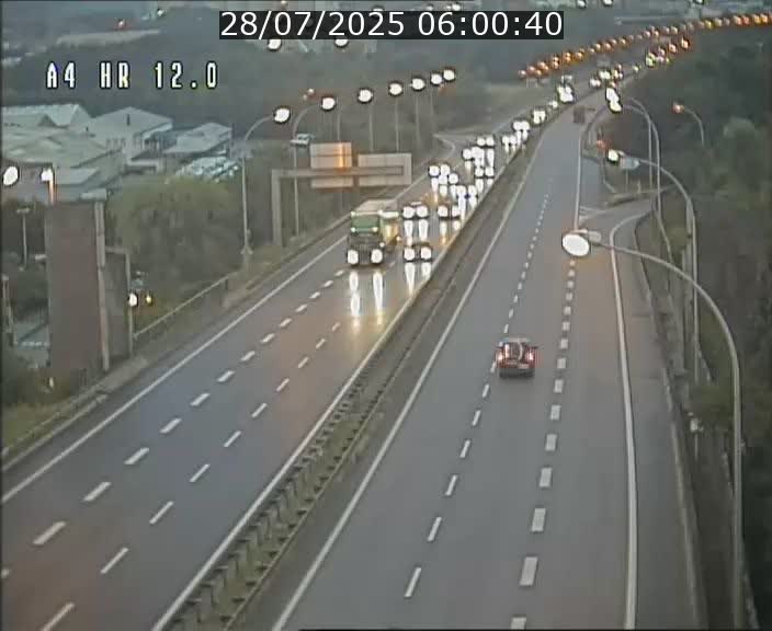 Traffic live webcam Luxembourg Jonction Foetz - A4 - BK 12.0 - direction Esch sur Alzette