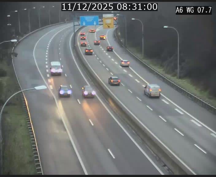 Traffic live webcam Luxembourg - Bridel - A6 - BK 7.7 - direction Belgique