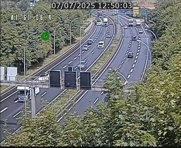 Traffic live webcam Luxembourg Hamm - A1 direction Sandweiler - BK 6.4