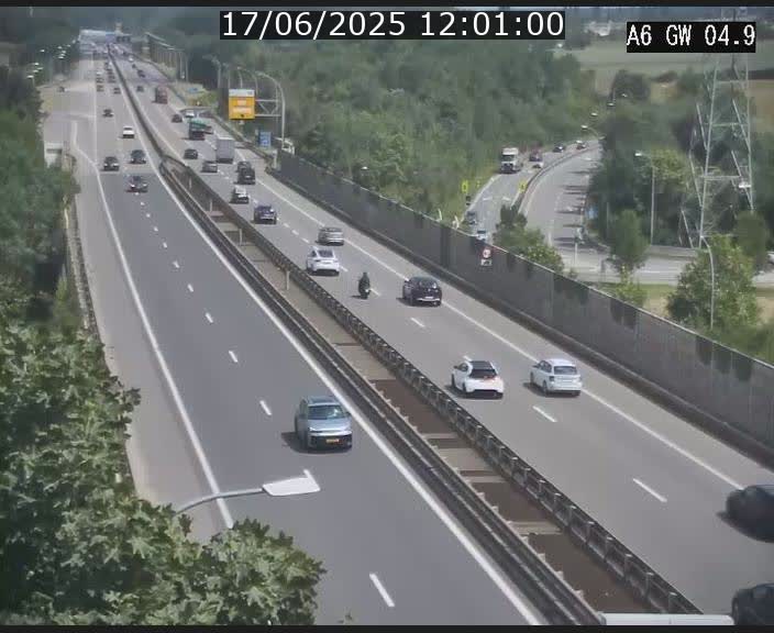 Traffic live webcam Luxembourg Croix de Cessange - A6 - BK 4.9 - direction Belgique