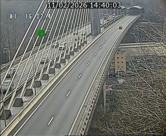 Traffic live webcam Luxembourg Sandweiler - A1 direction Luxembourg-ville - BK 2.4