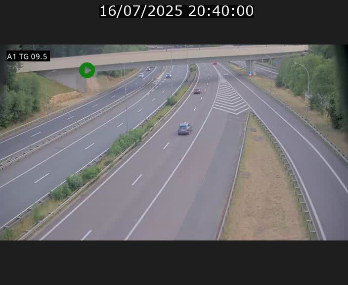 Traffic live webcam Luxembourg Jonction Grünewald - A1 direction Luxembourg-ville - BK 9.5