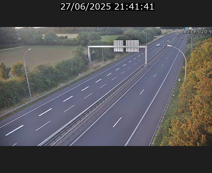 Traffic live webcam Luxembourg Croix de Bettembourg, rond-point d'Hellange - A13 direction Allemagne - BK 20.9