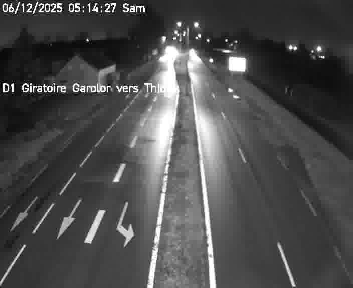 Webcam de surveillance sur D1 (France) à Ennery, cadrée vers Thionville, proposant une information routière utile aux déplacements quotidiens.