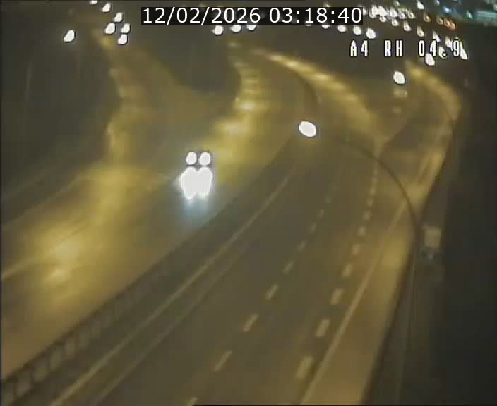 Traffic live webcam Luxembourg Leudelange - A4 - BK 4.9 - direction Luxembourg
