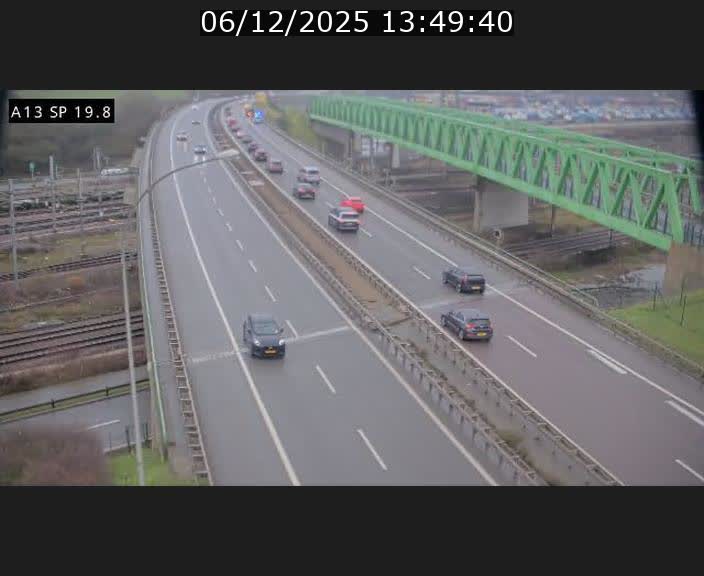 Traffic live webcam Luxembourg Croix de Bettembourg - A13 direction Esch-sur-Alzette - BK 19.8
