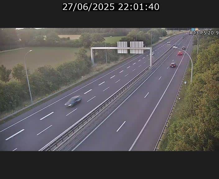 Traffic live webcam Luxembourg Croix de Bettembourg, rond-point d'Hellange - A13 direction Allemagne - BK 20.9