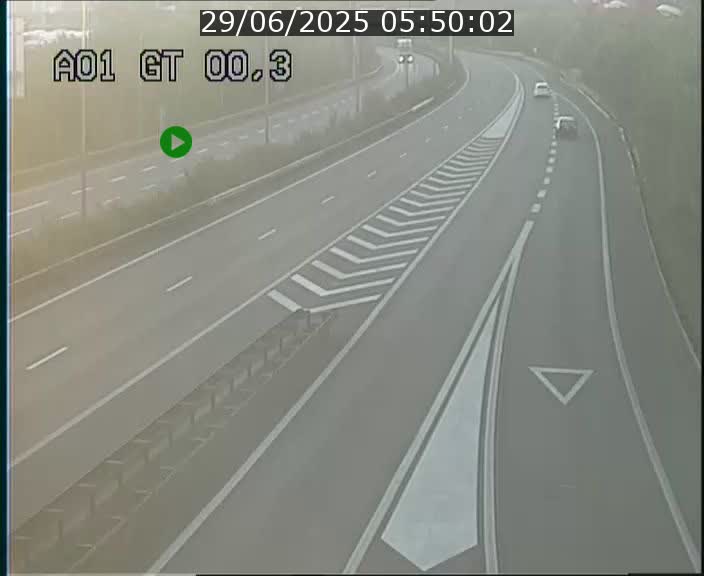 Traffic live webcam Luxembourg Croix de Gasperich - A1 direction Kirchberg - BK 0.3