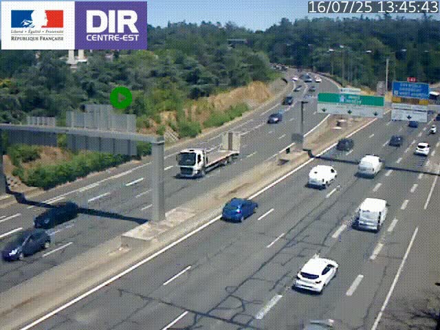 Caméra de circulation routière sur le boulevard périphérique Laurent Bonnevay de Lyon (D383) à hauteur de Bron, avant la jonction avec l'A43. Vue orientée vers l'échangeur
