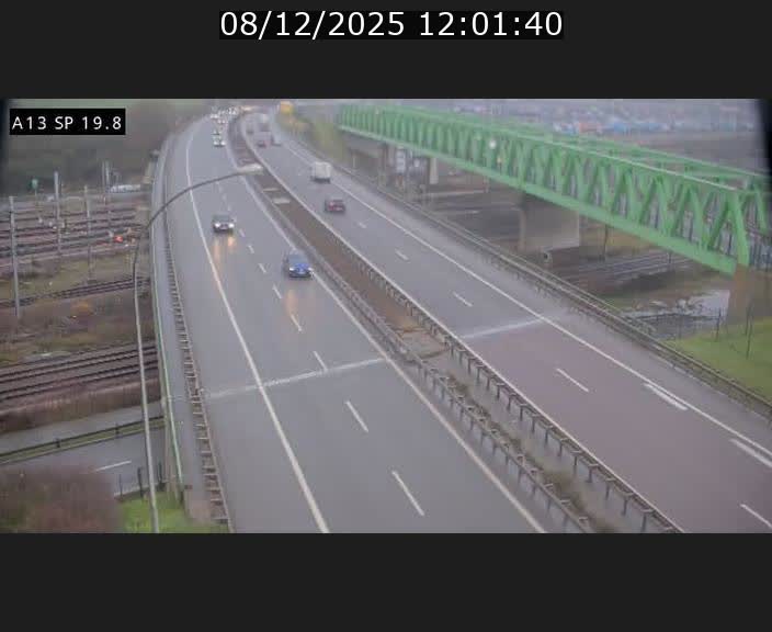 Traffic live webcam Luxembourg Croix de Bettembourg - A13 direction Esch-sur-Alzette - BK 19.8