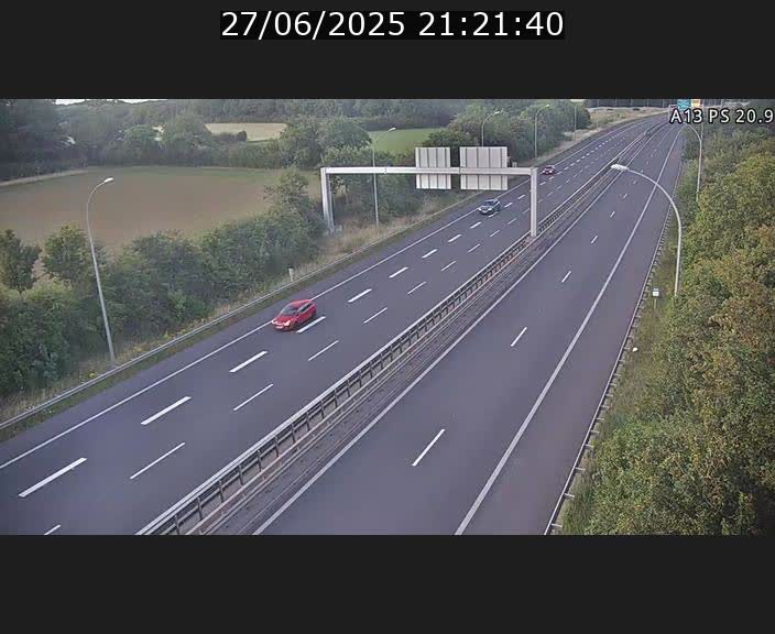 Traffic live webcam Luxembourg Croix de Bettembourg, rond-point d'Hellange - A13 direction Allemagne - BK 20.9