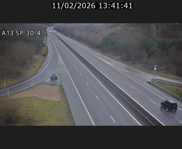 Traffic live webcam Luxembourg Altwies - A13 direction Luxembourg-ville - BK 30.4
