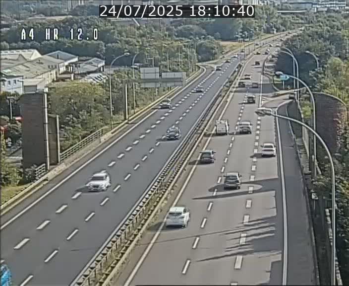 Traffic live webcam Luxembourg Jonction Foetz - A4 - BK 12.0 - direction Esch sur Alzette