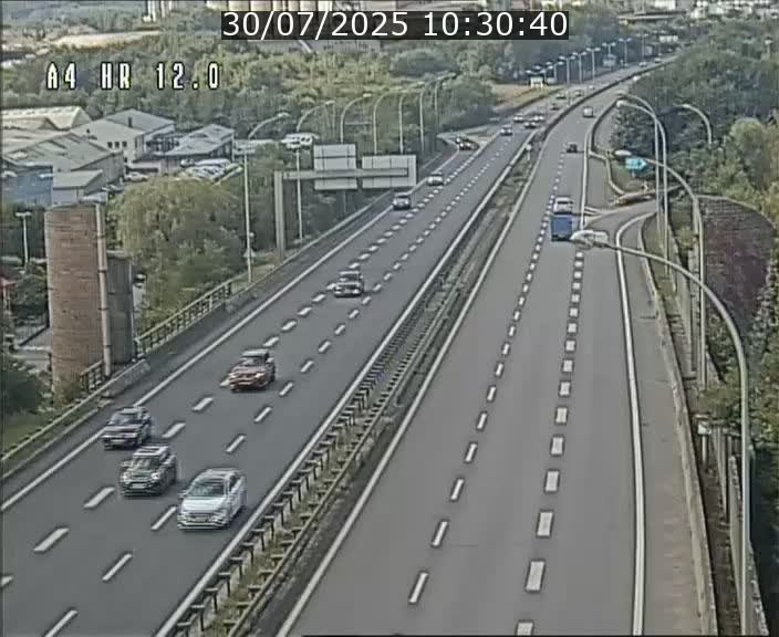 Traffic live webcam Luxembourg Jonction Foetz - A4 - BK 12.0 - direction Esch sur Alzette