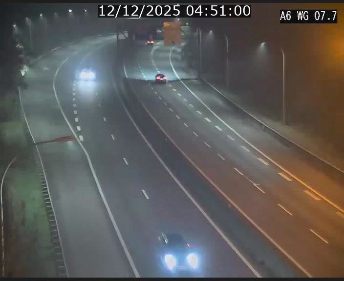 Traffic live webcam Luxembourg - Bridel - A6 - BK 7.7 - direction Belgique